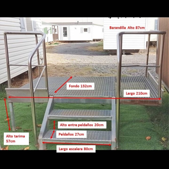 Escalera con plataforma de acero galvanizado - MundoMobilHome